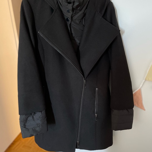 Black coats - Picture 4 of 4